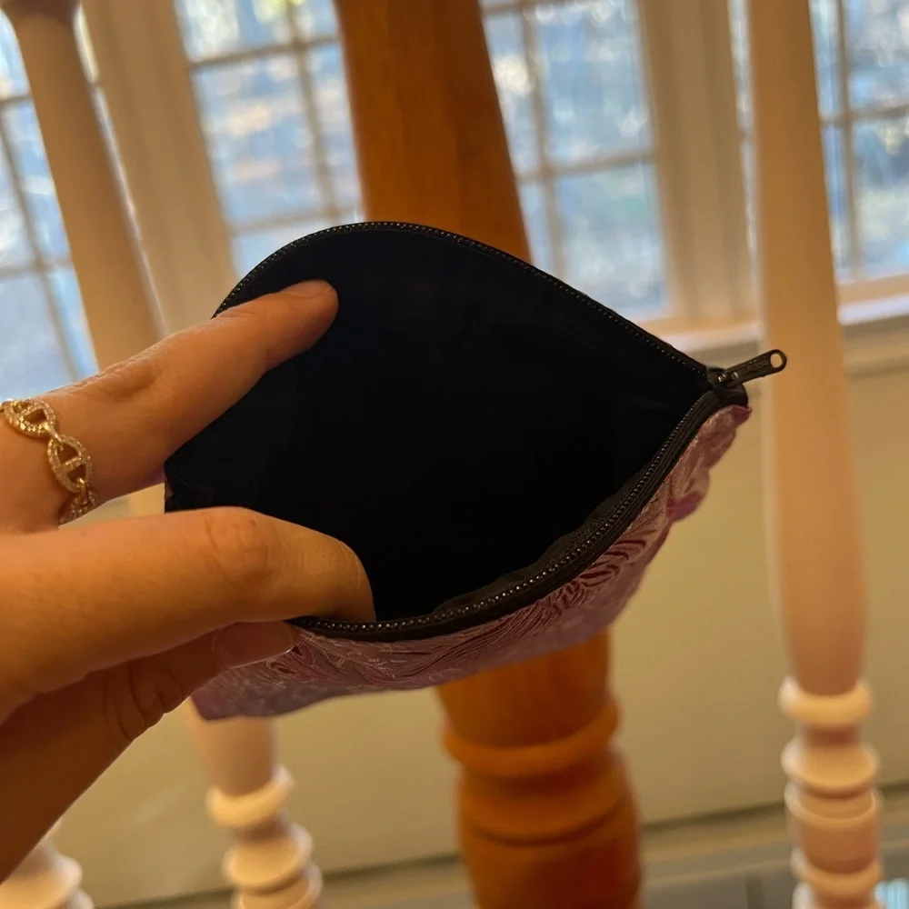 Pretty patterned pouch! - Picture 6 of 6